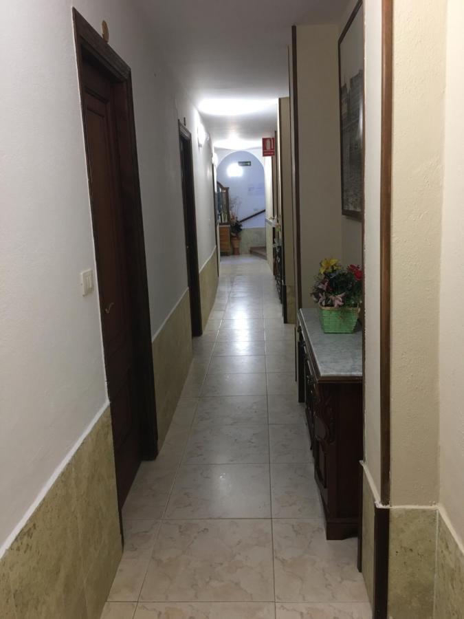 Hostal O Labrador 호텔 O Hospital 외부 사진