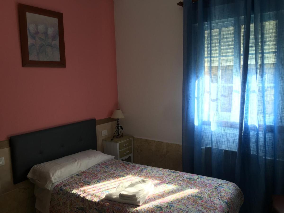 Hostal O Labrador 호텔 O Hospital 외부 사진
